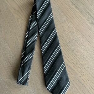 Elegant Black Striped Men's Tie